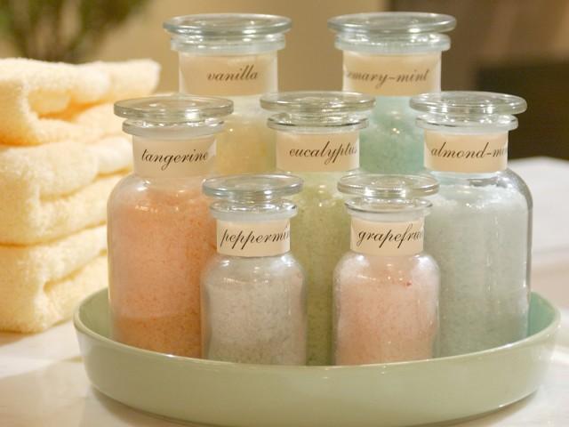 Weekend Plant Care; Jewel Orchids; Bath Salts; Macaws