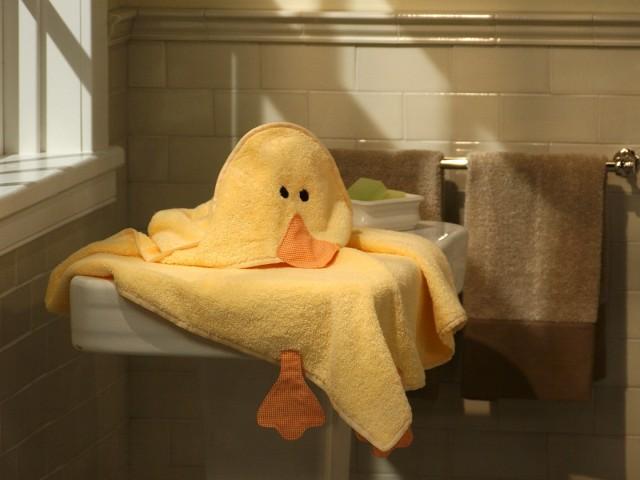 Organizing a Medicine Cabinet; Hooded Towels for Kids