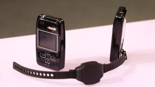 Origen, fallos y mentiras de las pulseras antimaltratadores