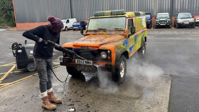 Land Rover Defender