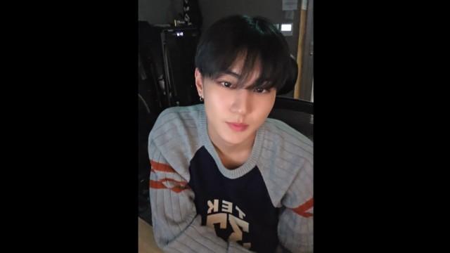 [grinning face with big eyes emoji]