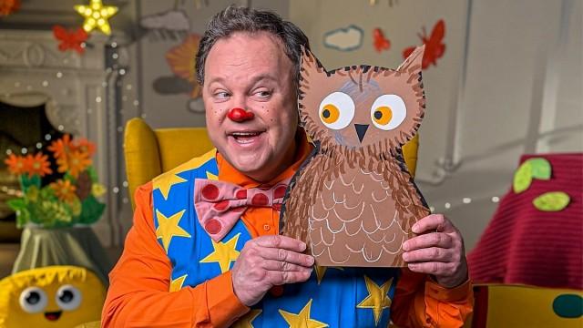 Mr Tumble - Wow Said The Owl A First Book Of Colours