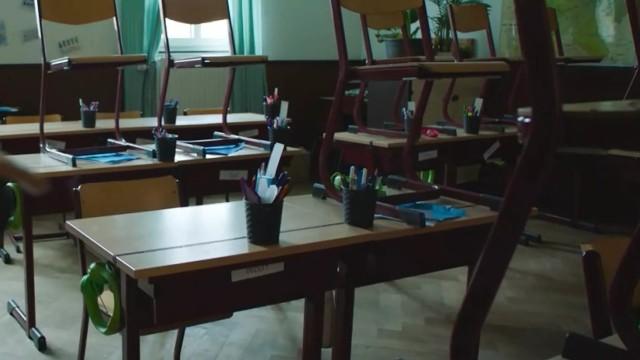 Niet naar school