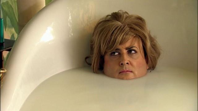 Oso y Lago con Cascada