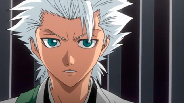 ¡Hitsugaya golpea! Corta al enemigo en el medio del bosque
