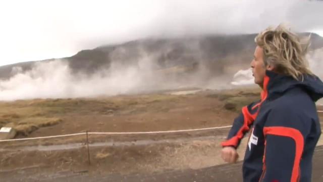 Bajo el volcán