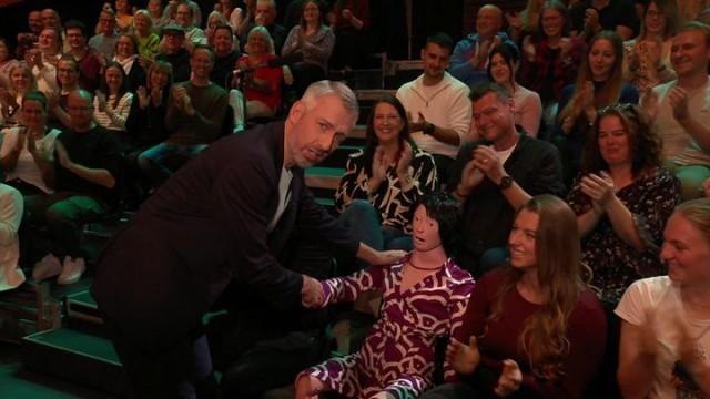 Puffi der pazifistische Puppenflüsterer