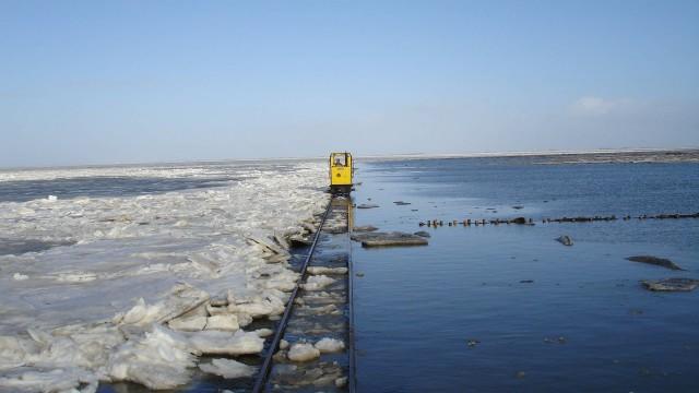6 PS zum Überleben - mit der Motorlore durchs Wattenmeer