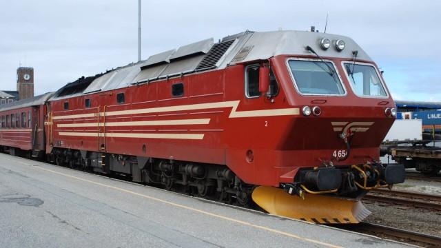 Fjorde, Gletscher, Eisenbahnen - Kreuzfahrt durch Norwegen