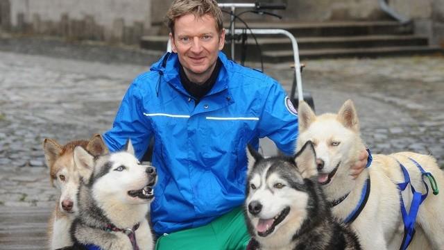 So weit die Huskys laufen (1)