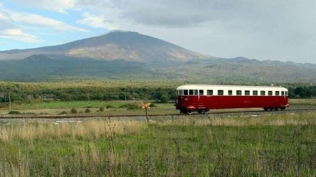 Ferrovia Circumetnea - auf Schmalspur rund um den Ätna