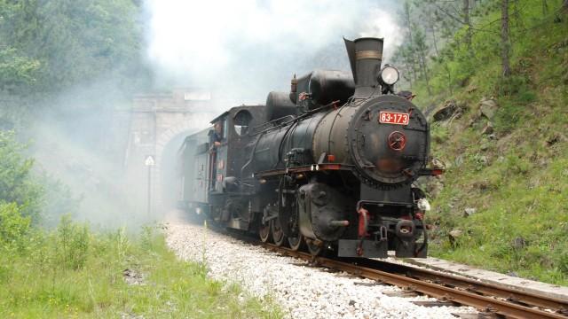 Strecken 8 auf neuen Gleisen - Bahnwunder vom Balkan