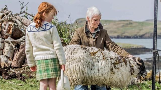 Katie Morag and the Two Grandmothers