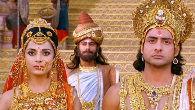 The Pandavas leave Hastinapur