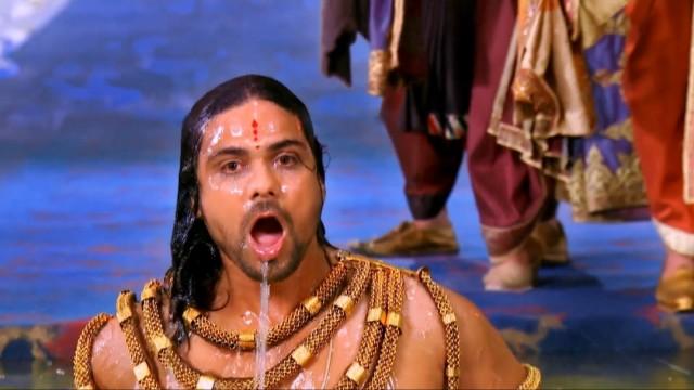 Duryodhan tries to commit suicide
