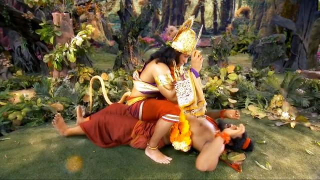 The Pandavas disguise themselves