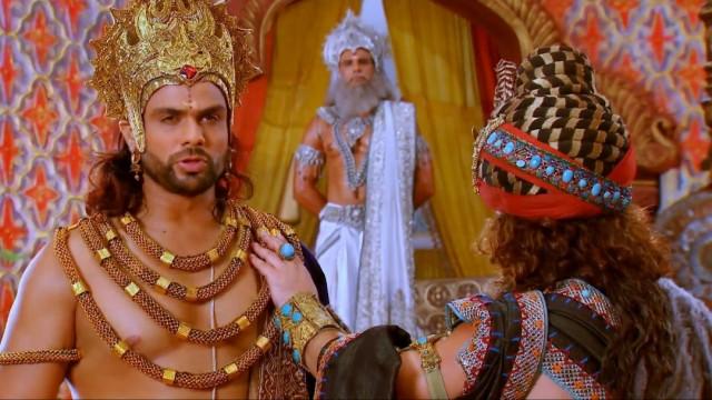 Bhishma guides Dhritarashtra