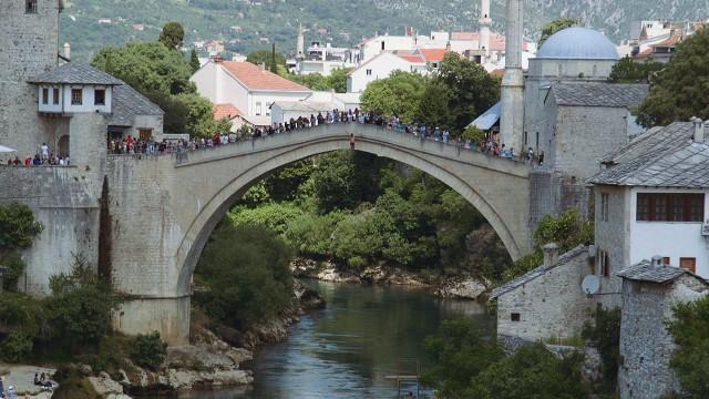 Emil und die Brückenspringer von Mostar