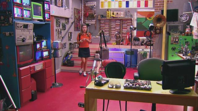 No Olvides el Pasado, Androide Alborotado