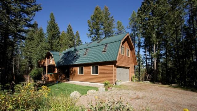 Flathead Valley Dream Cabin in Northwest Montana