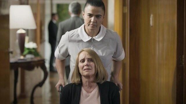 Regina y Gerardo envueltos en deseo