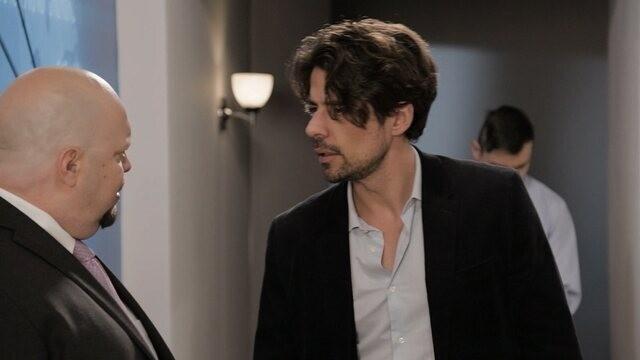 Teresa provoca una pelea con Regina