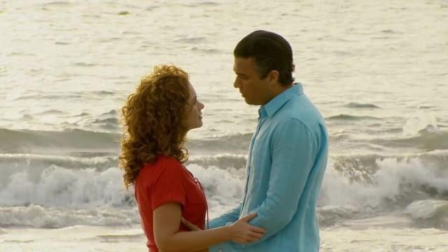 Juan y Helena planean su boda