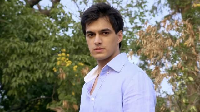 Naira Calls Up Naitik