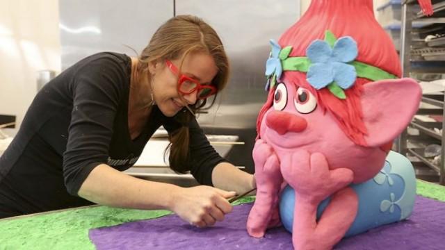 Trolls Cake