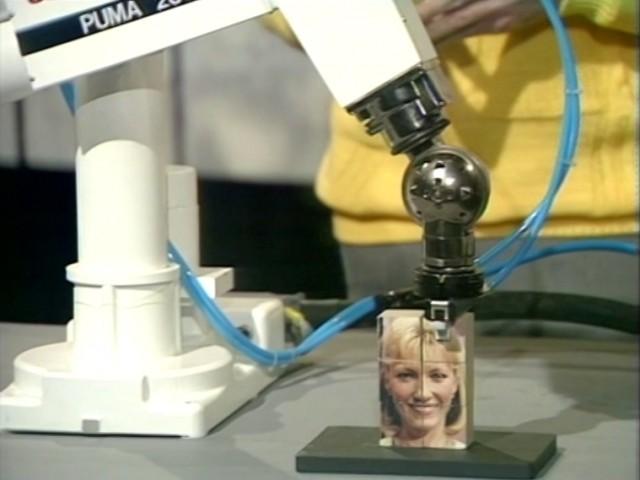 Micro Live 3: Robots