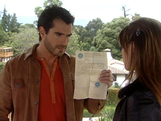 Florencia enfrenta a Federico con valentía y rechaza el apellido Lagos