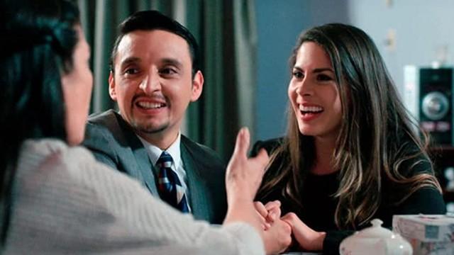 Evelyn acepta vivir con Marcos