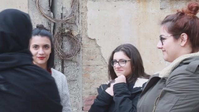 Una festa in cui nessuno ti caga