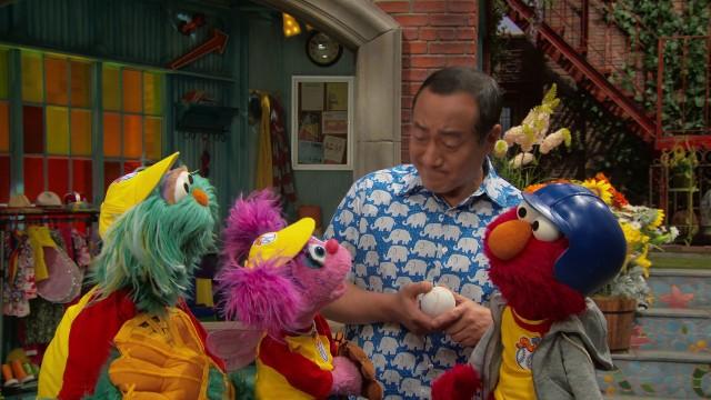 Elmo's Good Luck Charm