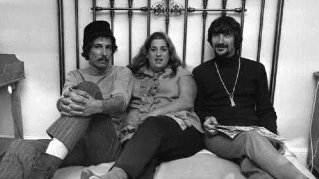 Discovering: The Mamas And The Papas