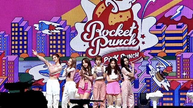 EP2. Debut! Showcase