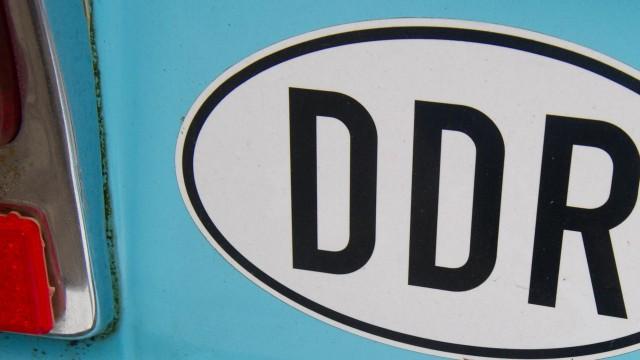 Anarchie im Osten – Die letzten Monate der DDR
