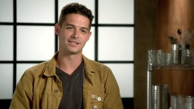 Celebrity: Famous Dish-asters