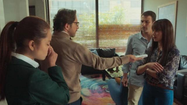 Jorge finds out that Catalina is cheating on him
