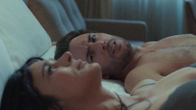 Mauricio can't spend the night with Lizeth