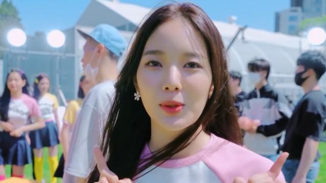 EP.8 'Tag Me (@Me)' MV Shooting