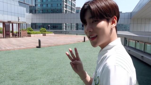 EP.19 'Good Morning' Self-Cam