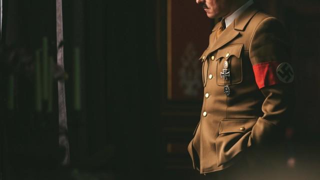 How did Hitler come to power ?: The Devil's Pact