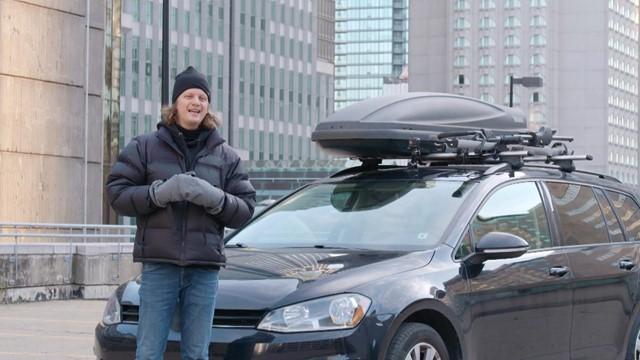 Le coût des stationnements au centre-ville de Montréal / Hugo Girard, l'homme fort