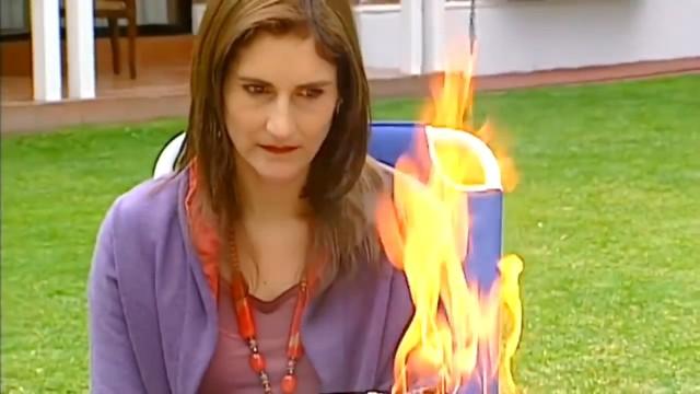 Destruyendo evidencias