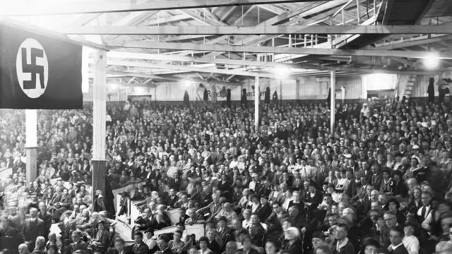 Up in Flames 1936-1940