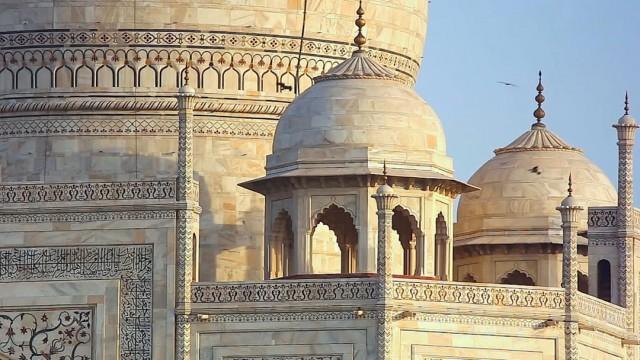 The Taj Mahal and the Golden Age of Islam