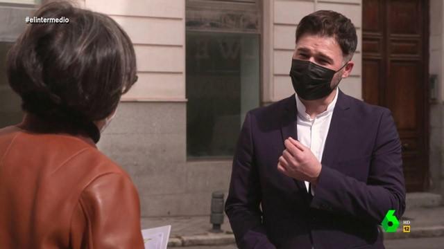 (13-05-21) El ataque de risa de Thais Villas cuando Gabriel Rufián le confiesa que duerme en pelotas