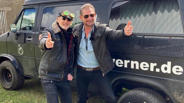 Wenn der Müller zweimal klingelt - Rötger Feldmann alias "Brösel" | V8-Edelcabrios - Lexus LC 500 vs. Jaguar F-Type P450 | Billig-Chiptuning