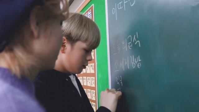 [Go!9cam] Kangsung & Taeseung's chalkboard scribbling time